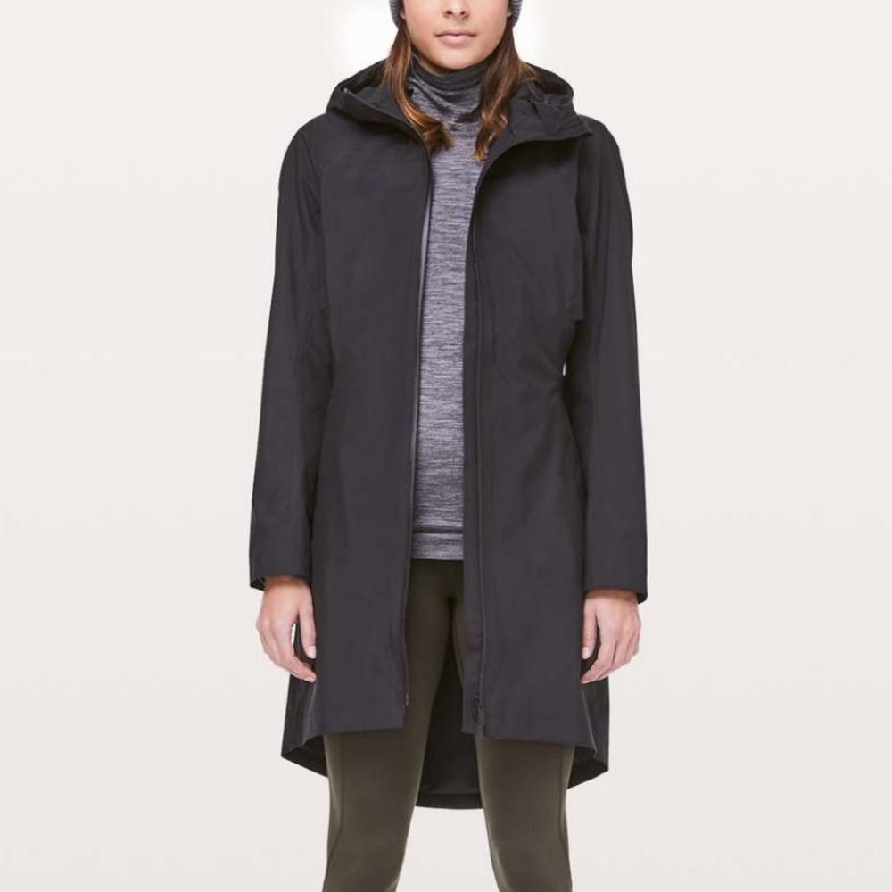 LULULEMON RAIN REBEL JACKET BLACK